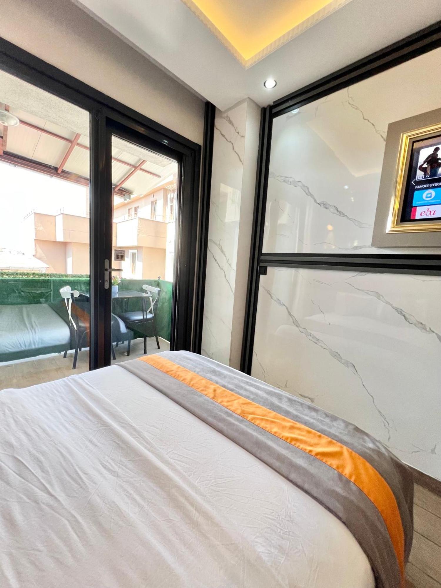 Taksim Larissa Hotel Suites Стамбул Экстерьер фото